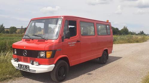 mercedes camper bus busje BELASTINGVRIJ 1986 DIESEL 095.000, Auto's, Volkswagen, Bedrijf, Passat, Mistlampen, Radio, Diesel, Overige carrosserieën