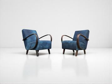 Set fauteuils by Jindrich Halabal beschikbaar voor biedingen