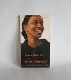 Ayaan Hirsi Ali Mijn Vrijheid Luisterboek, Nederland, Maatschappij en Samenleving, Ophalen of Verzenden, Zo goed als nieuw