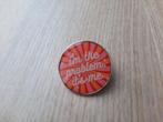 1 leuke pin met de tekst "Im the problem, it's me" te koop, Verzamelen, Speldjes, Pins en Buttons, Ophalen of Verzenden, Nieuw