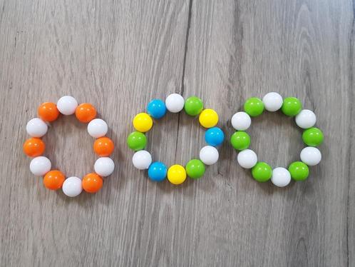 3 armbanden met gekleurde kralen, Sieraden, Tassen en Uiterlijk, Armbanden, Zo goed als nieuw, Kunststof of Plastic, Ophalen of Verzenden