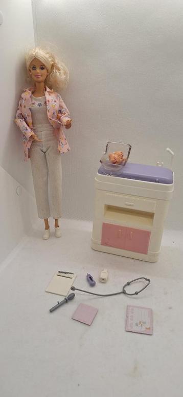 Barbie Happy Family | dokter met baby | pop beschikbaar voor biedingen