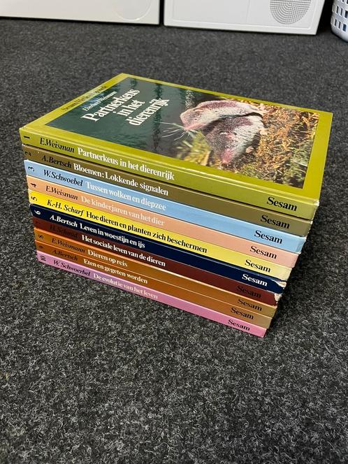 (lees beschrijving) Boekenreeks: Sesam/Het leven op aarde, Boeken, Natuur, Zo goed als nieuw, Natuur algemeen, Ophalen