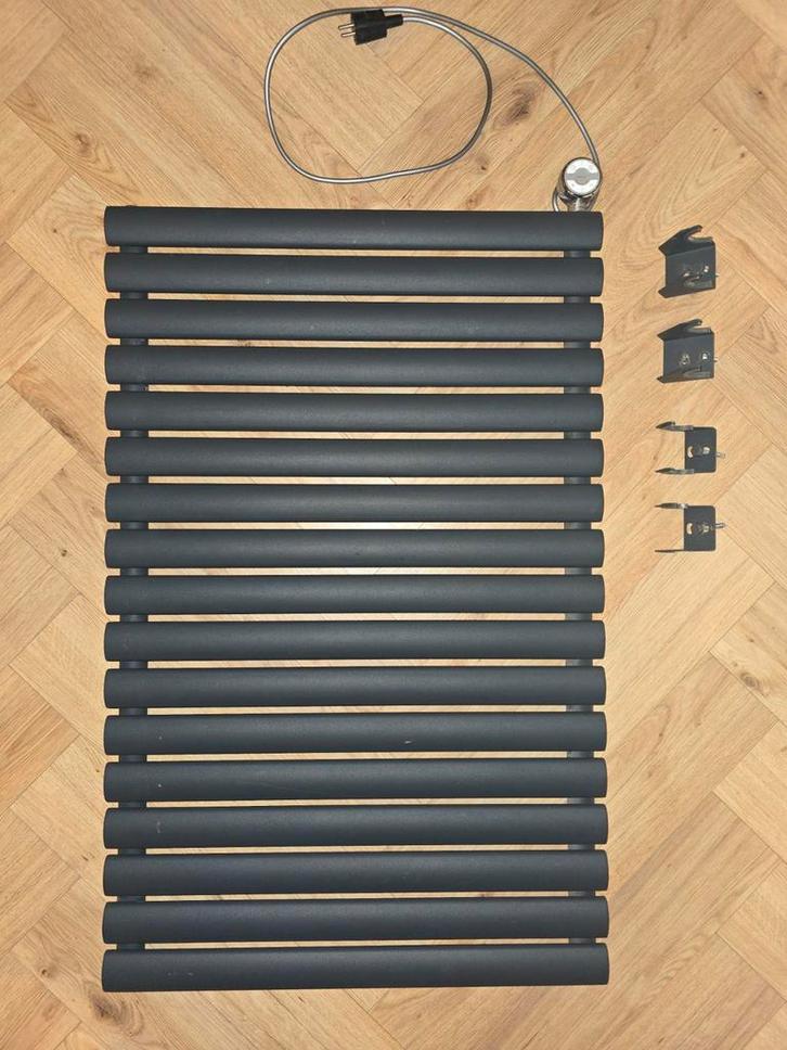 Design Radiator Horizontaal

+ Sapho Moa thermostatisch, Doe-het-zelf en Verbouw, Verwarming en Radiatoren, Zo goed als nieuw