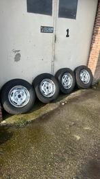 Vredestein winterbanden 215/75R16 z.g.a.n op transit velgen, Auto-onderdelen, Ophalen, 16 inch, Banden en Velgen, Nieuw