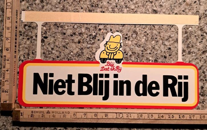 Vintage sticker Niet blij in de rij blij dat ik rij, Verzamelen, Stickers, Ophalen of Verzenden