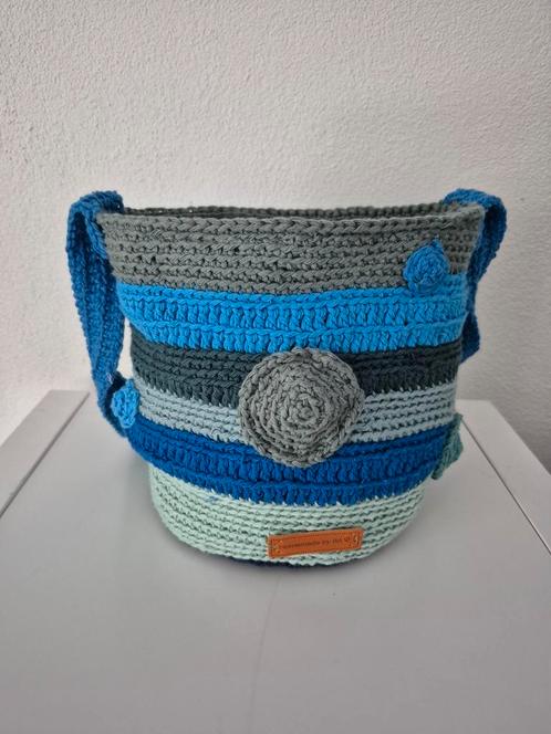 Zelfgehaakte katoenen schoudertas, Sieraden, Tassen en Uiterlijk, Tassen | Damestassen, Nieuw, Blauw, Ophalen of Verzenden