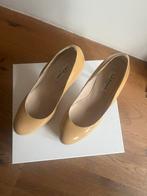 LK Bennett Beige Pumps - Maat 38, Ophalen of Verzenden, Gedragen, Beige, Pumps