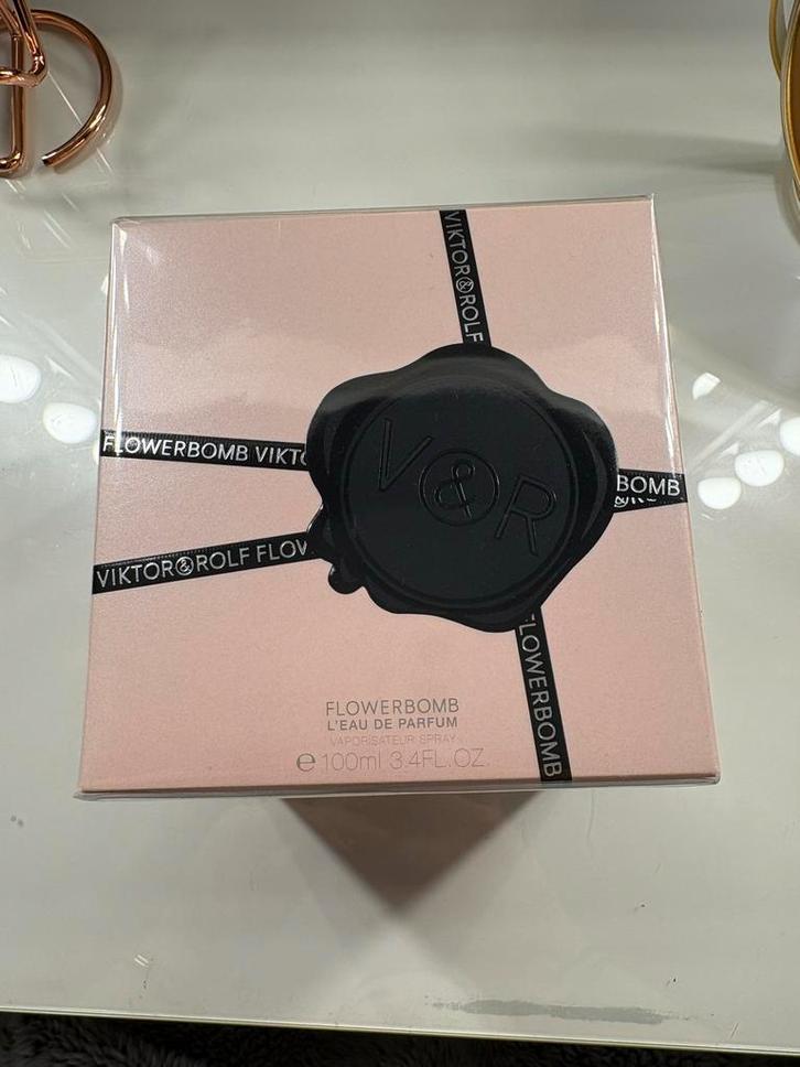 Viktor & Rolf Flowerbomb EDP 100ml - Nieuw in doos!, Sieraden, Tassen en Uiterlijk, Uiterlijk | Parfum, Nieuw, Ophalen of Verzenden