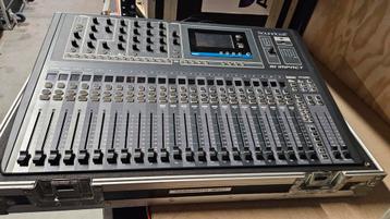 Soundcraft Si Impact digitale mengtafel beschikbaar voor biedingen