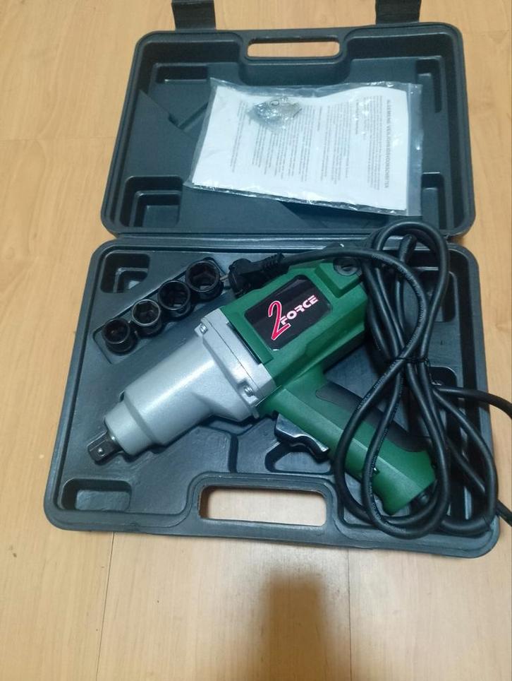 2Force Slagmoeraanzet 900W -300 Nm Zo goed als nieuw!, Doe-het-zelf en Verbouw, Gereedschap | Handgereedschap, Zo goed als nieuw