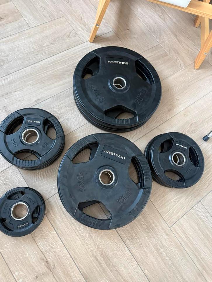 Halterstang + Halterschijven Set - Hastings Rubber, Sport en Fitness, Fitnessmaterialen, Nieuw, Halterset, Armen, Ophalen