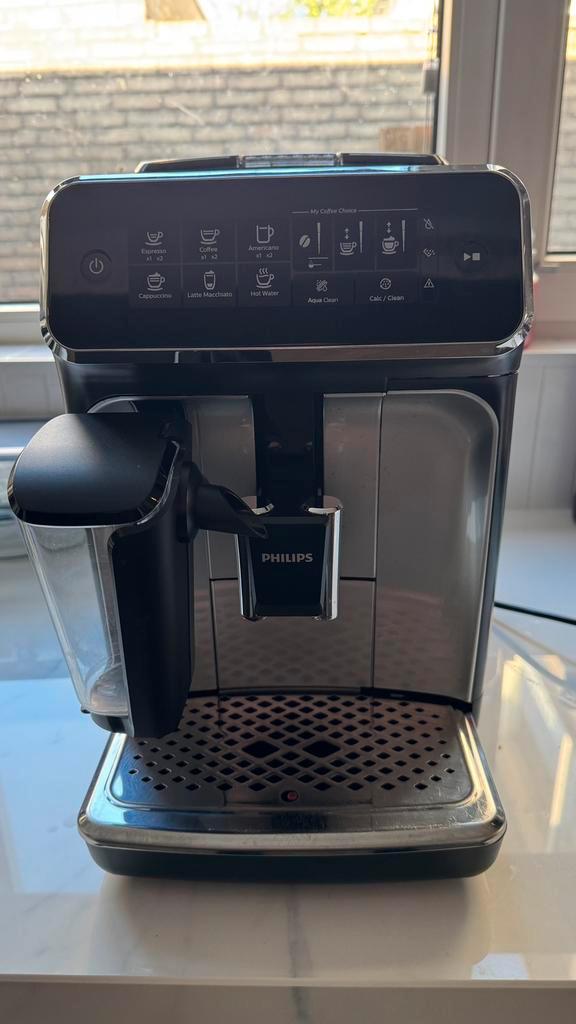 Philips LatteGo koffiemachine EP3246, Witgoed en Apparatuur, Koffiezetapparaten, Zo goed als nieuw, Koffiemachine, Ophalen