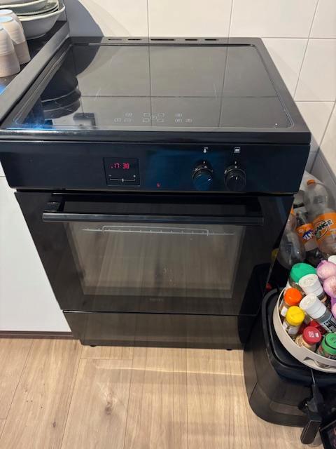 ZGAN Frilec Elektrisch Vrijstaand Fornuis /Oven 90 x 60 x 60, Witgoed en Apparatuur, Fornuizen, Zo goed als nieuw, Vrijstaand