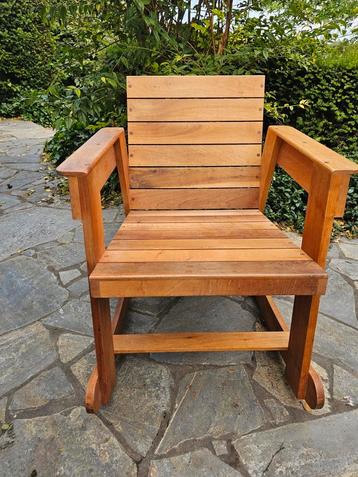 Pilat&Pilat Warber, walnoot houten schommelstoel.  beschikbaar voor biedingen