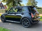 Mini Cooper S, Zwart, Voll opties. Stoere Mini, Voorwielaandrijving, Zwart, 4 cilinders, 4 stoelen