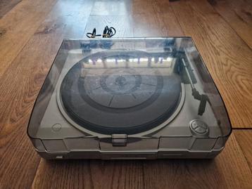 Zolid USB / RCA platenspeler beschikbaar voor biedingen