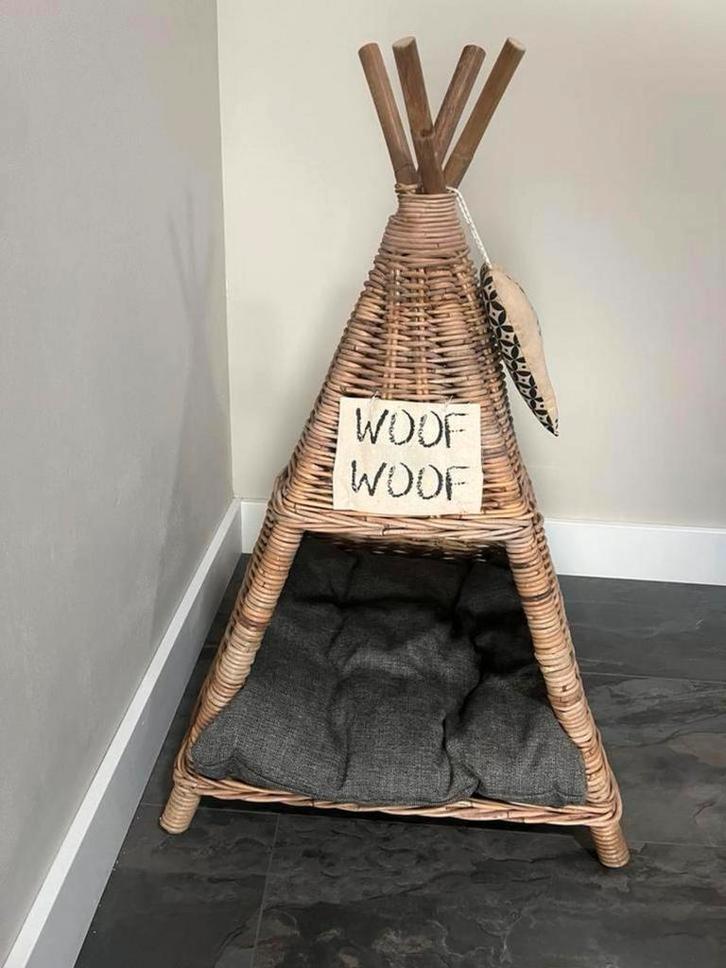 Nieuw tipi rieten hondenmand, Dieren en Toebehoren, Hondenmanden, Zo goed als nieuw, Ophalen of Verzenden
