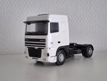 DAF 95XF Spacecab 4x2 wit, Lion toys beschikbaar voor biedingen