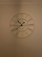 Wandklok Riverdale met Romeinse cijfers, Huis en Inrichting, Woonaccessoires | Klokken, Ophalen of Verzenden, Zo goed als nieuw