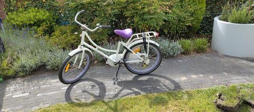 22 inch paars-witte meisjesfiets, Fietsen en Brommers, Fietsen | Meisjes, Gebruikt, 22 inch, Ophalen