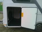 Adria Matrix 670 SL 9-traps automaat, Automaat, Ringverwarming, Oven, Bedrijf