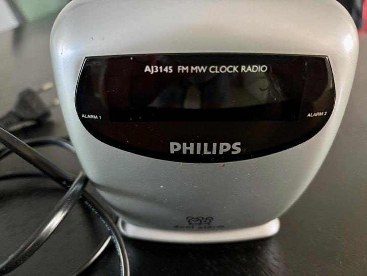 philips wekkerradio AJ3145, Witgoed en Apparatuur, Wekkers, Zo goed als nieuw, Digitaal, Ophalen