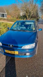 GEZOCHT. Peugeot 306. motorkap en voor bumper zelfde kleur., Ophalen of Verzenden