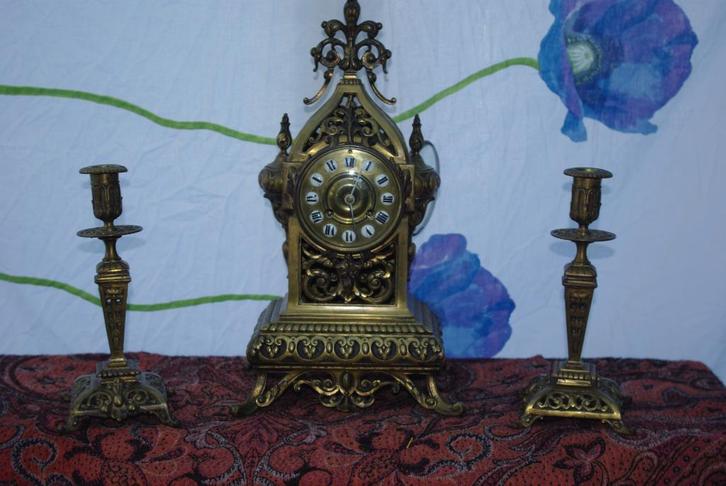 Tafelklok met kandelaren ( Brons, Antiek en Kunst, Antiek | Klokken, Ophalen of Verzenden
