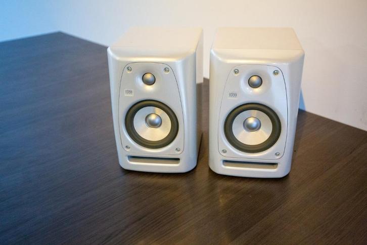 KRK Rokit RP5 (G2) White actieve studiomonitoren, Audio, Tv en Foto, Luidsprekers, Zo goed als nieuw, Front, Rear of Stereo speakers