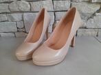 Even & ODD nette crèmekleurige damesschoenen hoge hak., Kleding | Dames, Ophalen of Verzenden, Gedragen, Beige