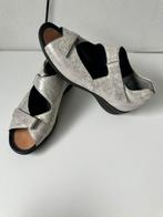 Durea sandalen met dichte hiel maat 38 (5-G ) beige zilver, Kleding | Dames, Schoenen, Ophalen of Verzenden, Zo goed als nieuw