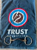 Trust Bustrens sweet iron medium tongboog, Dieren en Toebehoren, Paarden en Pony's | Hoofdstellen en Tuigage, Ophalen of Verzenden