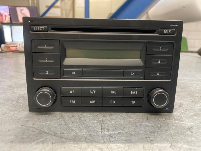 Radio van een Volkswagen Fox, Gebruikt, -, Volkswagen, -