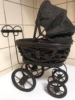 Leuk poppenwagen voor de sier! Vaste kap : breed 18 cm., Antiek en Kunst, Curiosa en Brocante, Ophalen of Verzenden