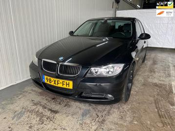 BMW 3-serie 320i Business Line beschikbaar voor biedingen
