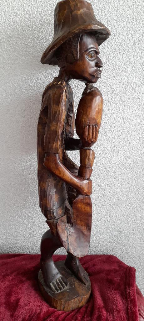 oud primitief houtsnijwerk van Haïtiaanse veldwerker 73 cm, Antiek en Kunst, Kunst | Beelden en Houtsnijwerken, Verzenden