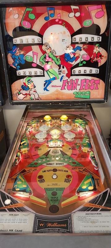 Te Koop: Williams Fun-Fest flipperkast beschikbaar voor biedingen
