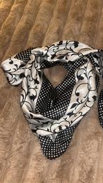 Luxe sjaal sjaaltje scarf, Kleding | Dames, Mutsen, Sjaals en Handschoenen, Ophalen of Verzenden, Zo goed als nieuw, Maat 38/40 (M)