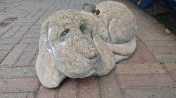 Betonnen Parasol Voet Hond beschikbaar voor biedingen