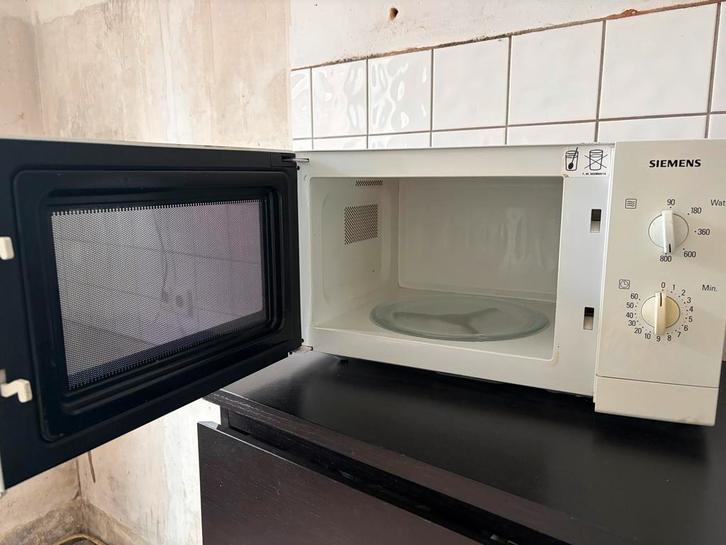 Siemens Magnetron - Goed Werkend!, Witgoed en Apparatuur, Magnetrons, Gebruikt, Vrijstaand, Magnetron, 45 tot 60 cm, Draaiplateau