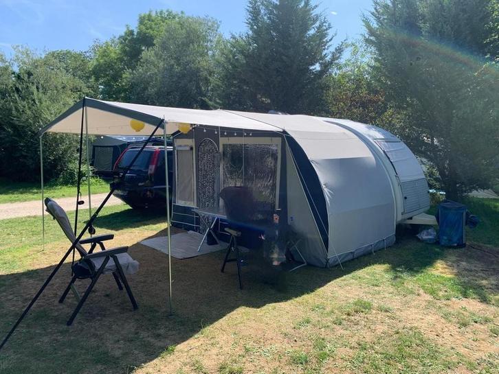 Kip Kompakt 37 Special - Lichtgewicht, Caravans en Kamperen, Caravans, Particulier, tot en met 2, 500 - 750 kg, Treinzit, Kip