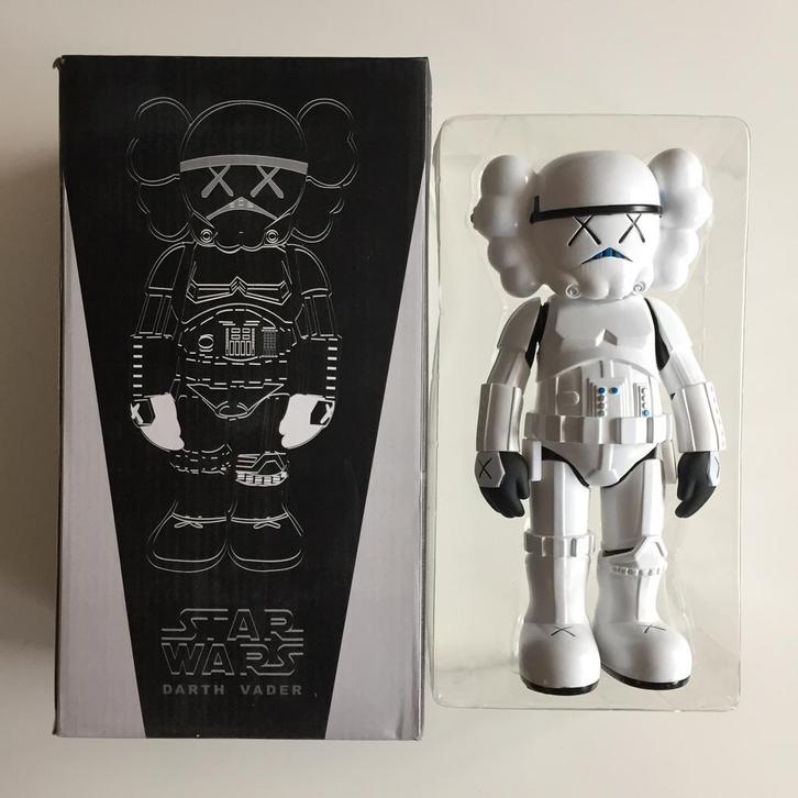 Kaws x star wars darth vader medicom toy poppetje figuur, Verzamelen, Poppetjes en Figuurtjes, Nieuw, Ophalen of Verzenden