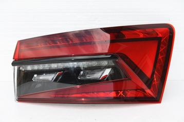 Achterlicht Skoda Superb Station LED Facelift rechts MOOI ! beschikbaar voor biedingen