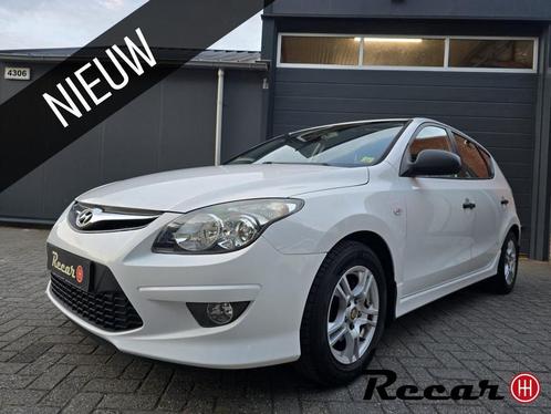 Hyundai i30 - 1.6i i-Drive Cool/Airco/Multimedia/NwApk, Auto's, Hyundai, Bedrijf, Te koop, i30, ABS, Airbags, Airconditioning