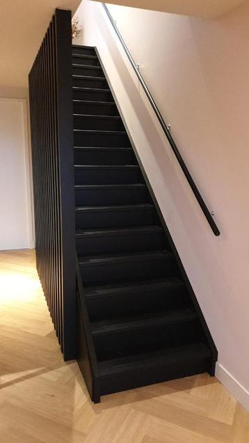 NIEUWE trap op maat binnen 1 WEEK geleverd in NL beschikbaar voor biedingen