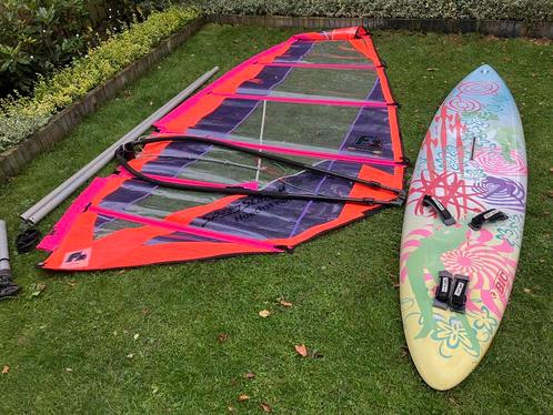 Gave complete surfset, Watersport en Boten, Windsurfen, Gebruikt, Complete set, 250 tot 300 cm, Met vin(nen), Met draagtas, 5 tot 7 m²