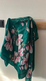 Mooie sjaal, Kleding | Dames, Mutsen, Sjaals en Handschoenen, Ophalen of Verzenden, Zo goed als nieuw, Maat 46/48 (XL) of groter