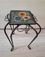 Prachtig vintage bijzettafeltje, Ophalen of Verzenden, Gebruikt, Hout, Minder dan 55 cm