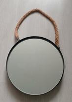 Zwarte ronde metalen spiegel 30 cm doorsnede aan jute touw, Minder dan 50 cm, Rond, Ophalen of Verzenden, Zo goed als nieuw